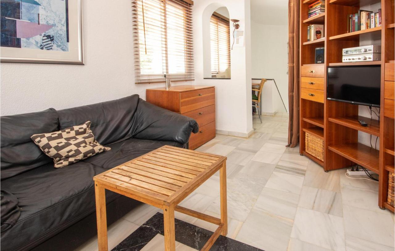 Nice Apartment In Mijas Costa With Kitchen Fuengirola Exteriör bild